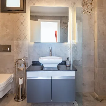 Uzumlu Village 3 Bedroom 1175 * Kalkan